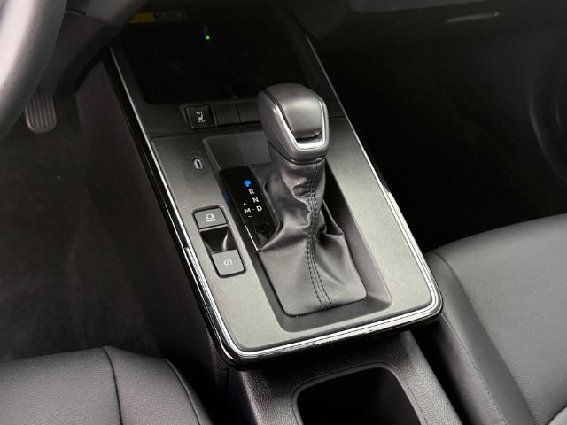 Used 2026 Toyota Corolla Cross XLE w/ Convenience Package FWD image 20