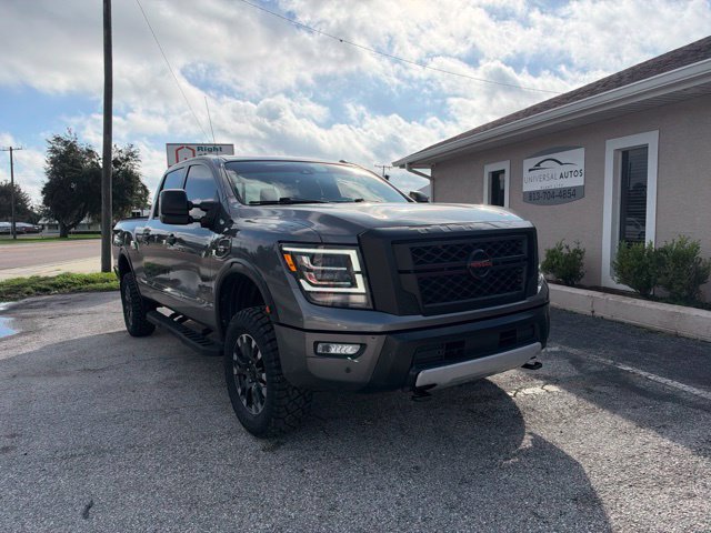 Used 2021 Nissan Titan PRO-4X w/ Pro-4x Convenience Package AWD/4WD image 3
