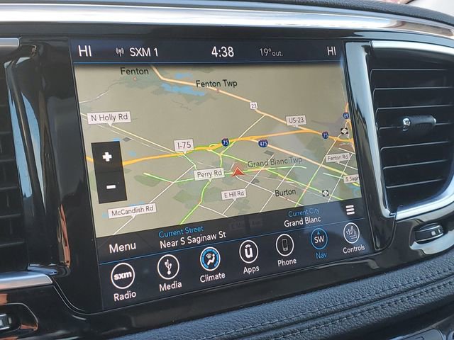 Used 2018 Chrysler Pacifica Limited image 28