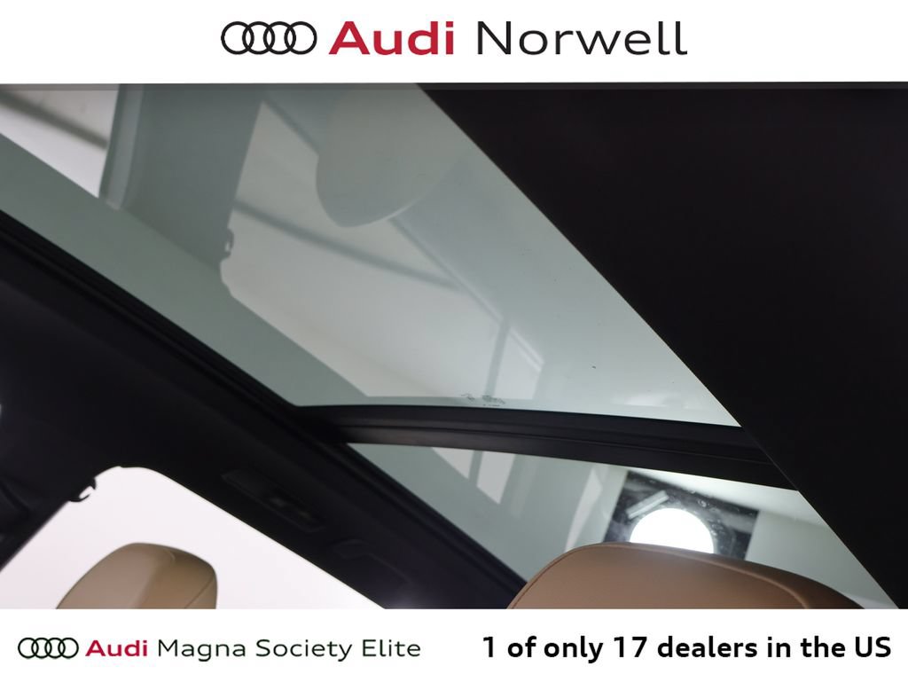 Used 2024 Volkswagen Tiguan SE R-Line AWD/4WD image 7
