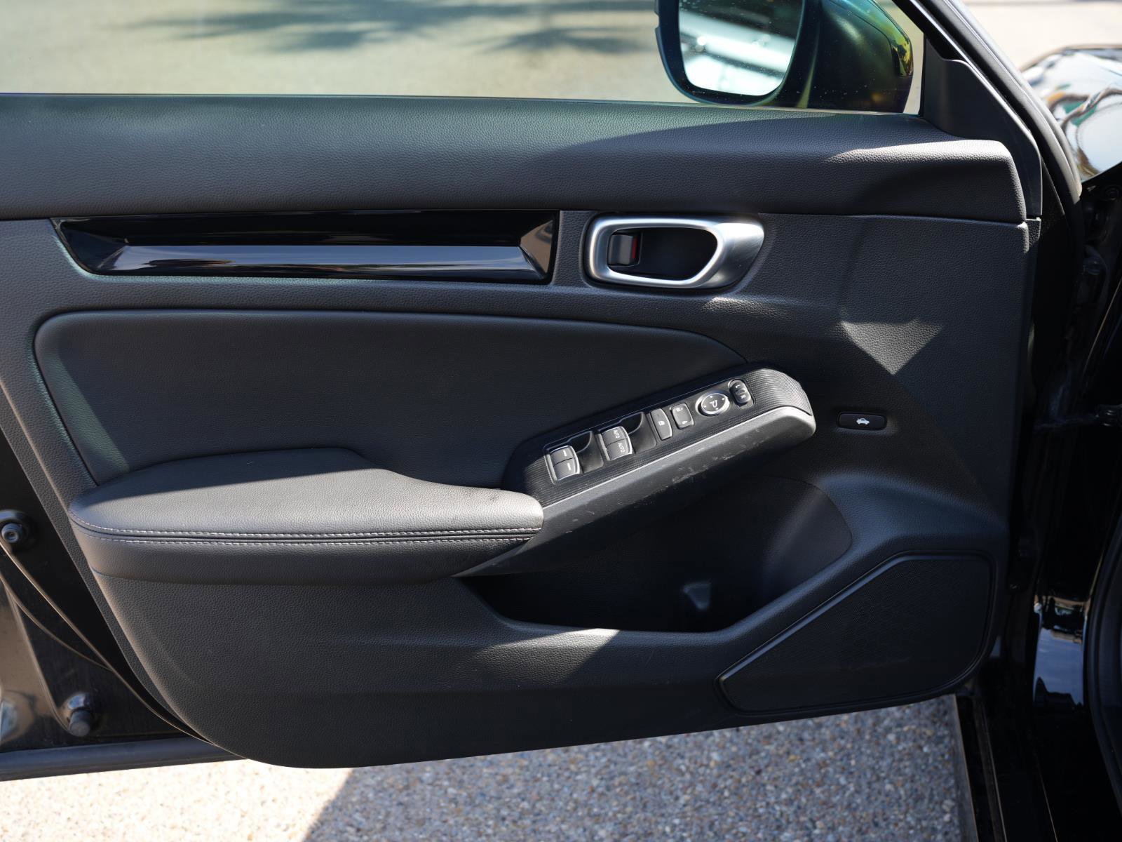 Used 2023 Honda Civic Touring image 13