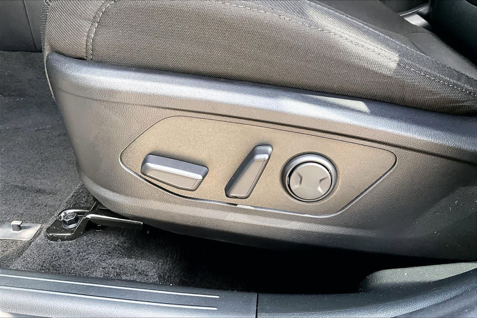 Certified 2024 Hyundai Tucson SEL FWD image 32