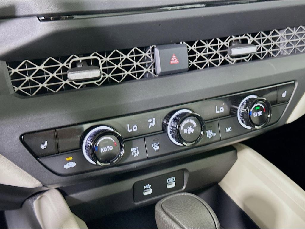 Certified 2025 Honda Accord SE image 14