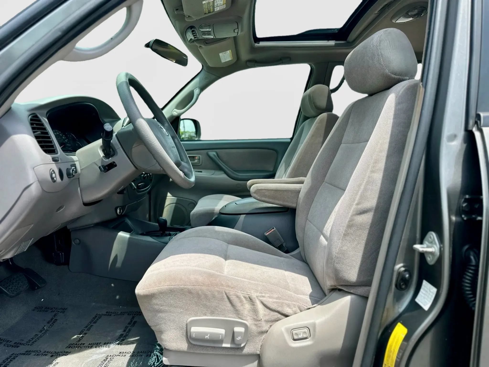 Used 2003 Toyota Sequoia SR5 AWD/4WD image 16