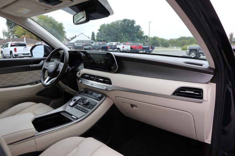Used 2020 Hyundai Palisade Limited image 24