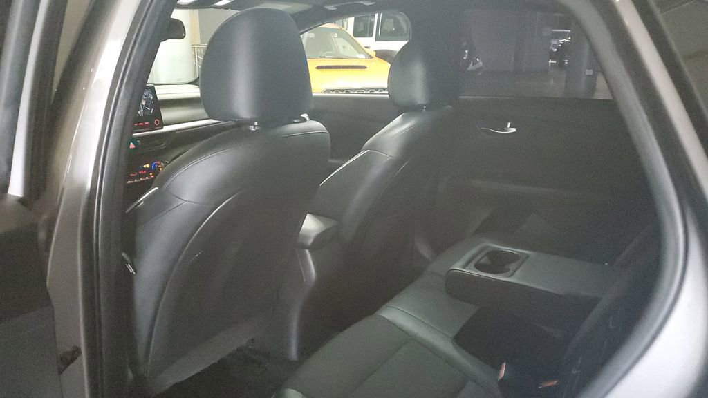 Used 2023 Kia Forte GT-Line w/ GT-Line Premium Package image 15