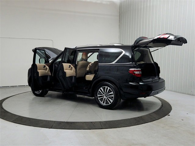 Used 2024 Nissan Armada SL w/ Captain's Chairs Package image 13