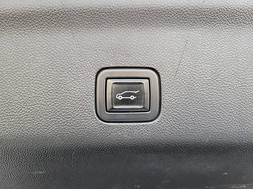 Used 2021 Chevrolet Tahoe Z71 AWD/4WD image 24