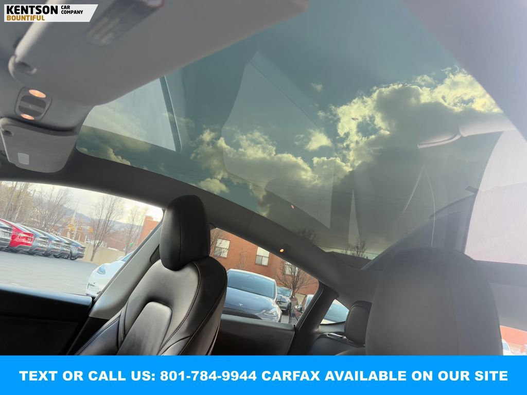 Used 2022 Tesla Model Y Performance image 27