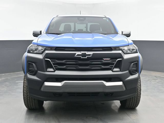 Used 2025 Chevrolet Colorado Trail Boss AWD/4WD image 3