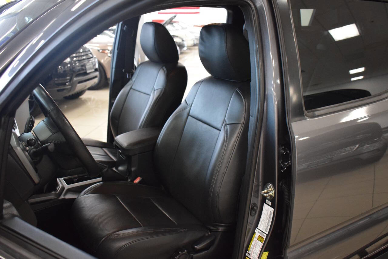 Used 2017 Toyota Tacoma TRD Off-Road image 58