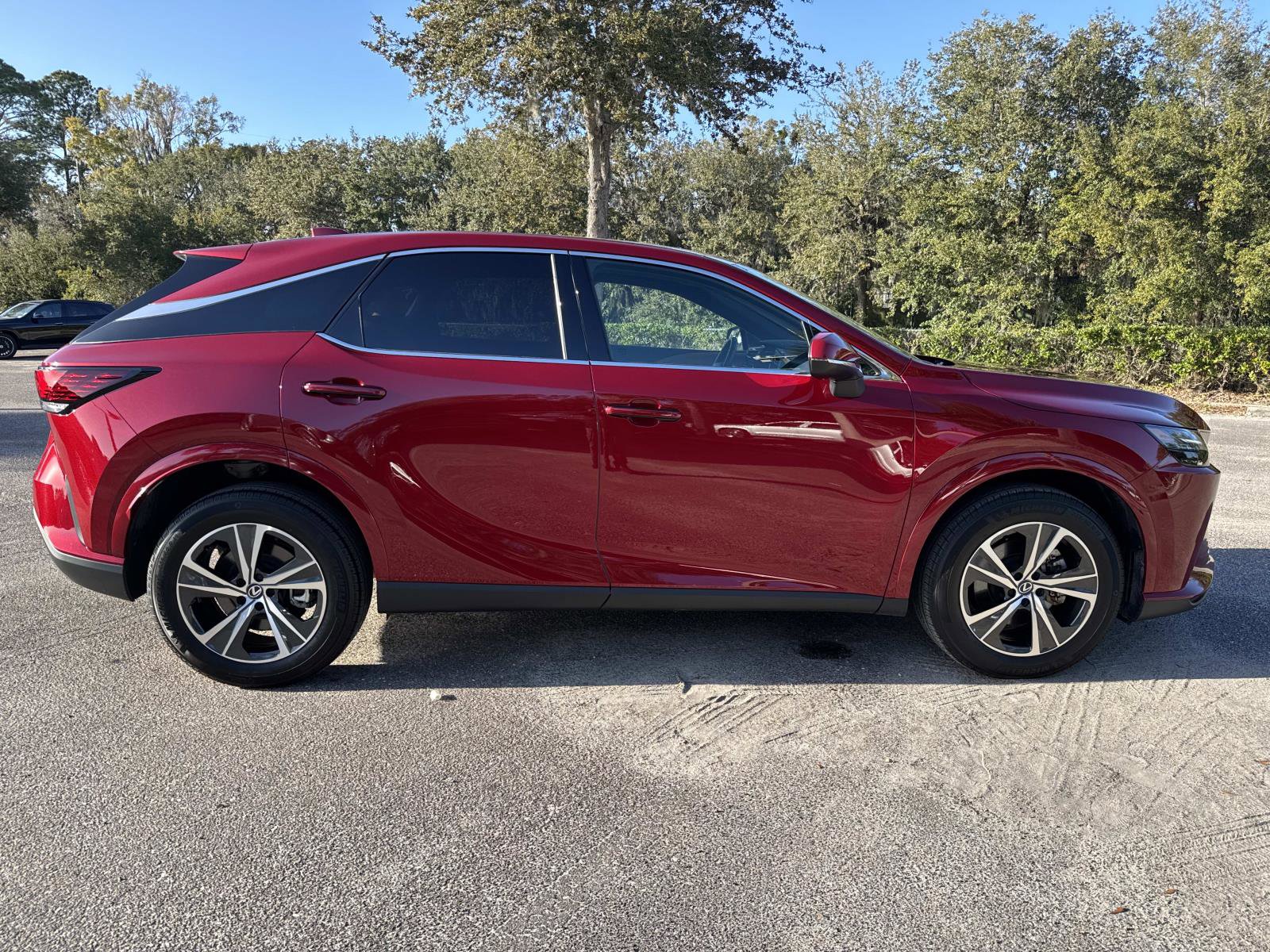 Certified 2025 Lexus RX 350 FWD image 2