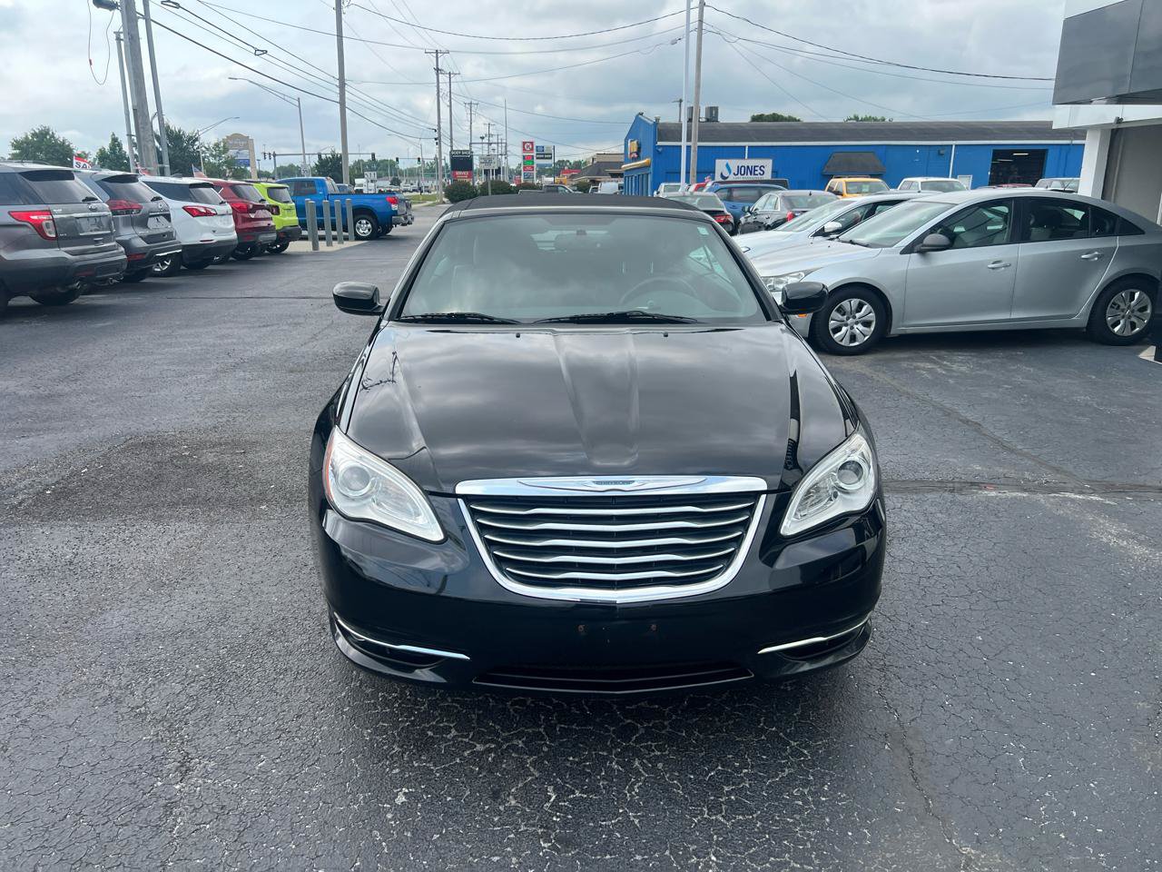 Used 2013 Chrysler 200 Touring FWD image 7