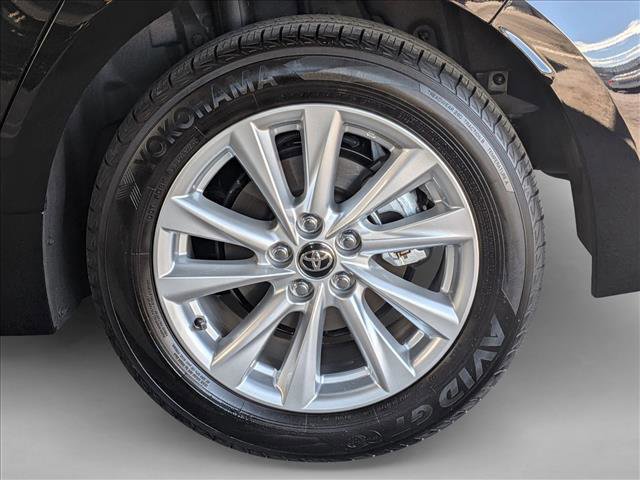 Used 2025 Toyota Corolla LE w/ LE Premium Package FWD image 23
