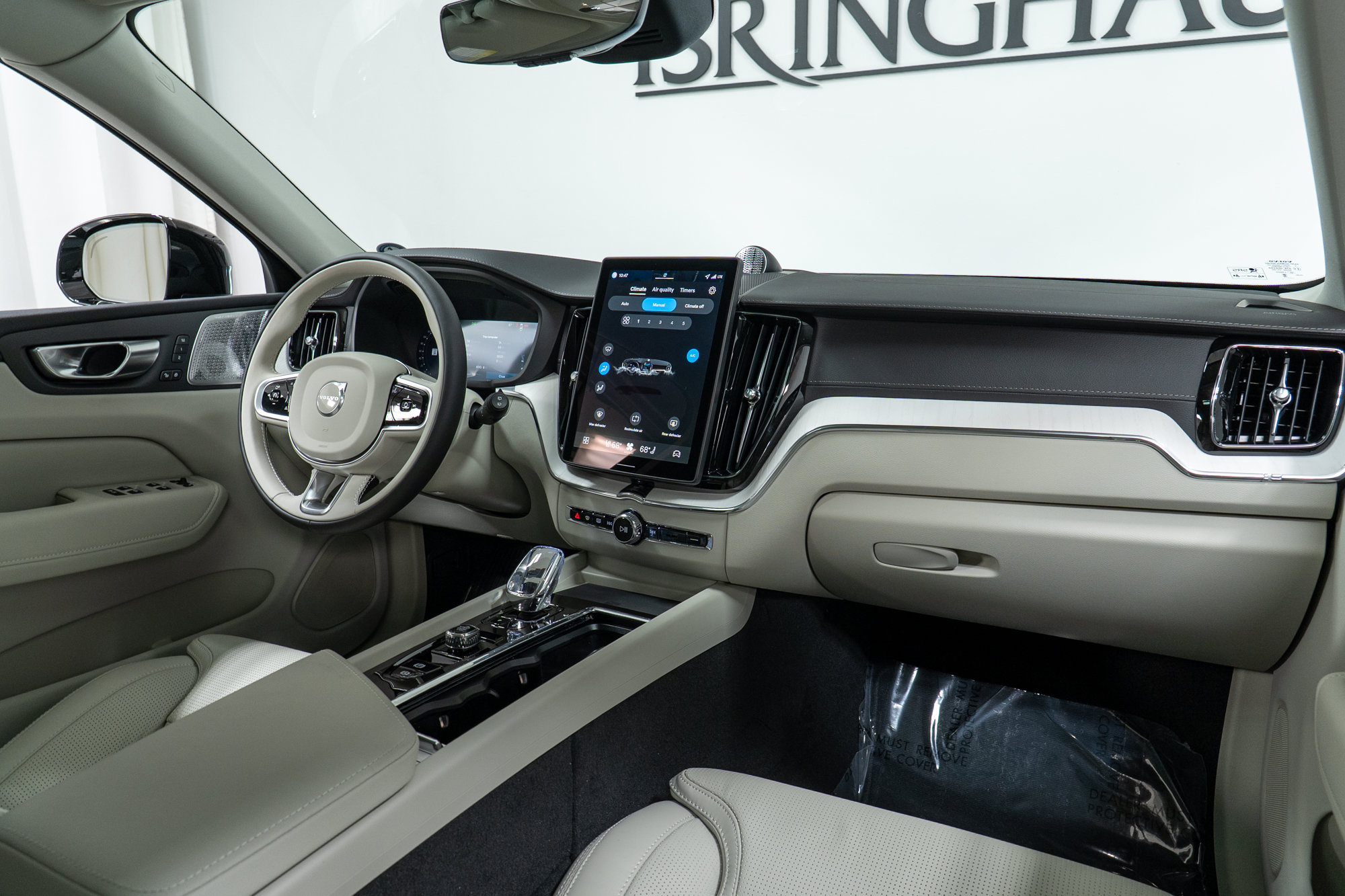 New 2026 Volvo XC60 T8 Ultra AWD/4WD image 14