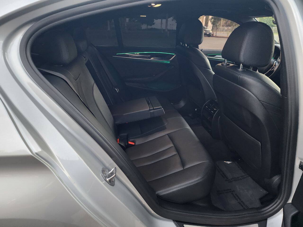 Used 2018 BMW 530i RWD image 18