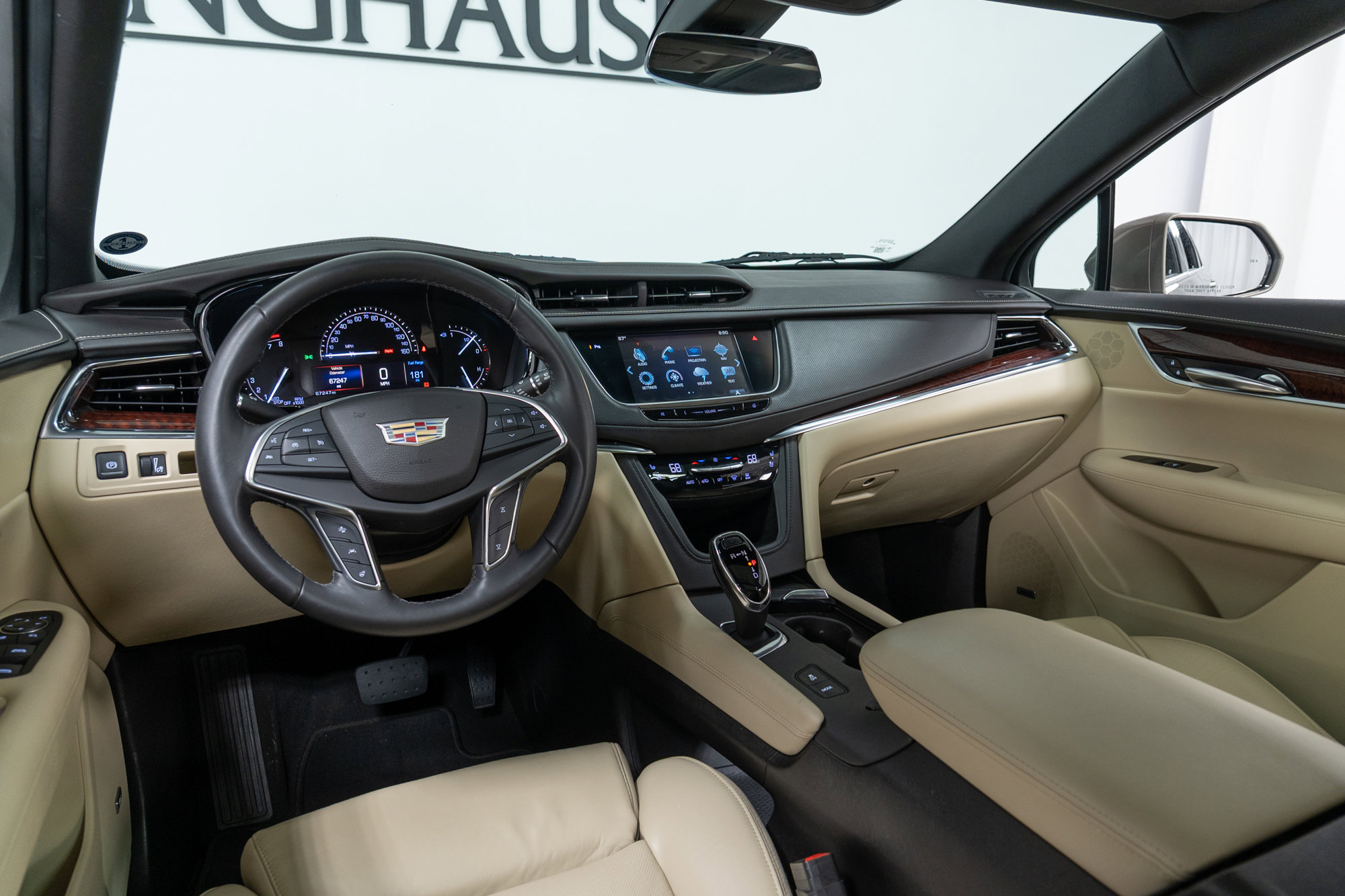 Used 2017 Cadillac XT5 Premium Luxury image 16