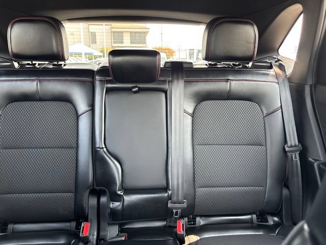 Used 2025 Ford Escape ST-Line Select AWD/4WD image 30