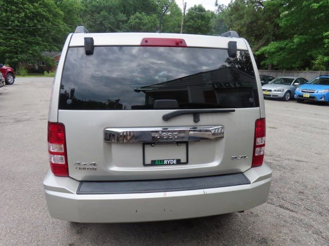 Used 2008 Jeep Liberty Limited w/ Premium Sound Group AWD/4WD image 7