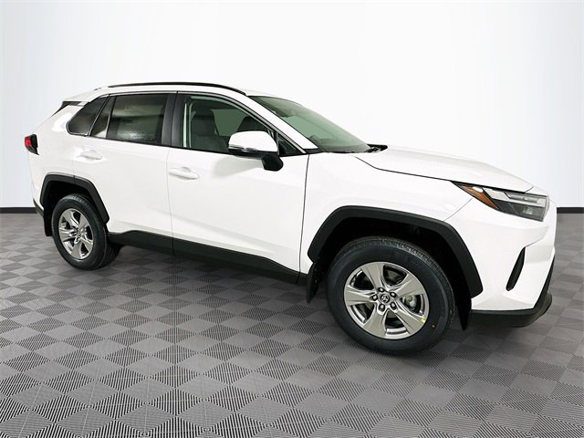 New 2025 Toyota RAV4 XLE video 3