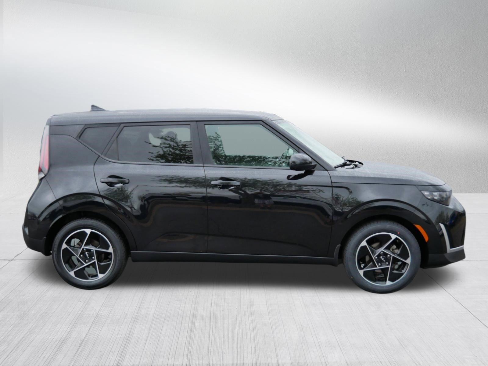 Used 2023 Kia Soul EX FWD image 8