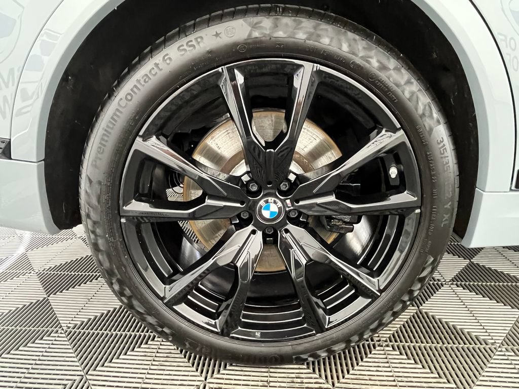Certified 2024 BMW X7 M60i w/ Climate Comfort Package AWD/4WD image 14