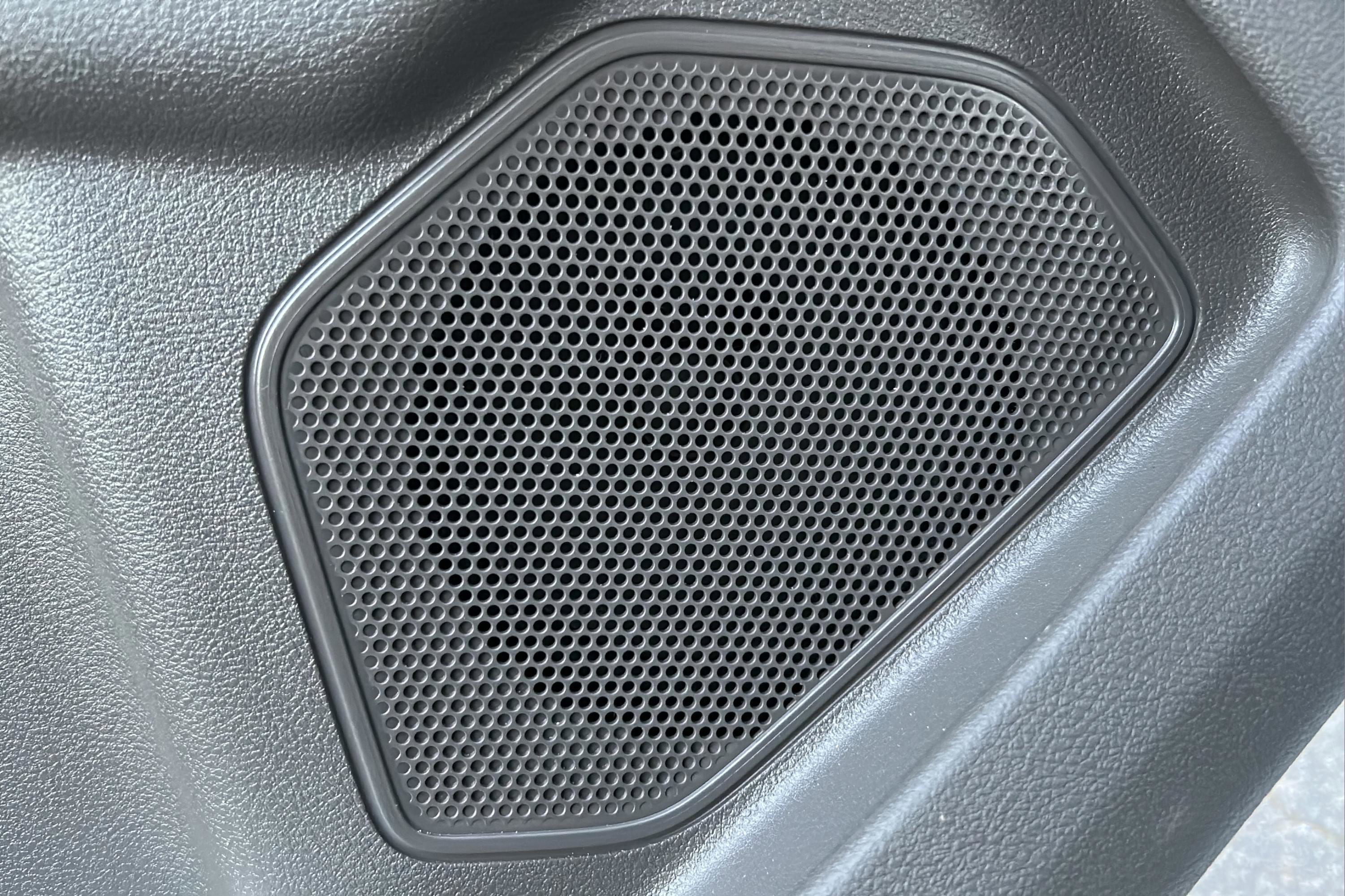 Used 2025 Ford Transit 350 XLT image 39