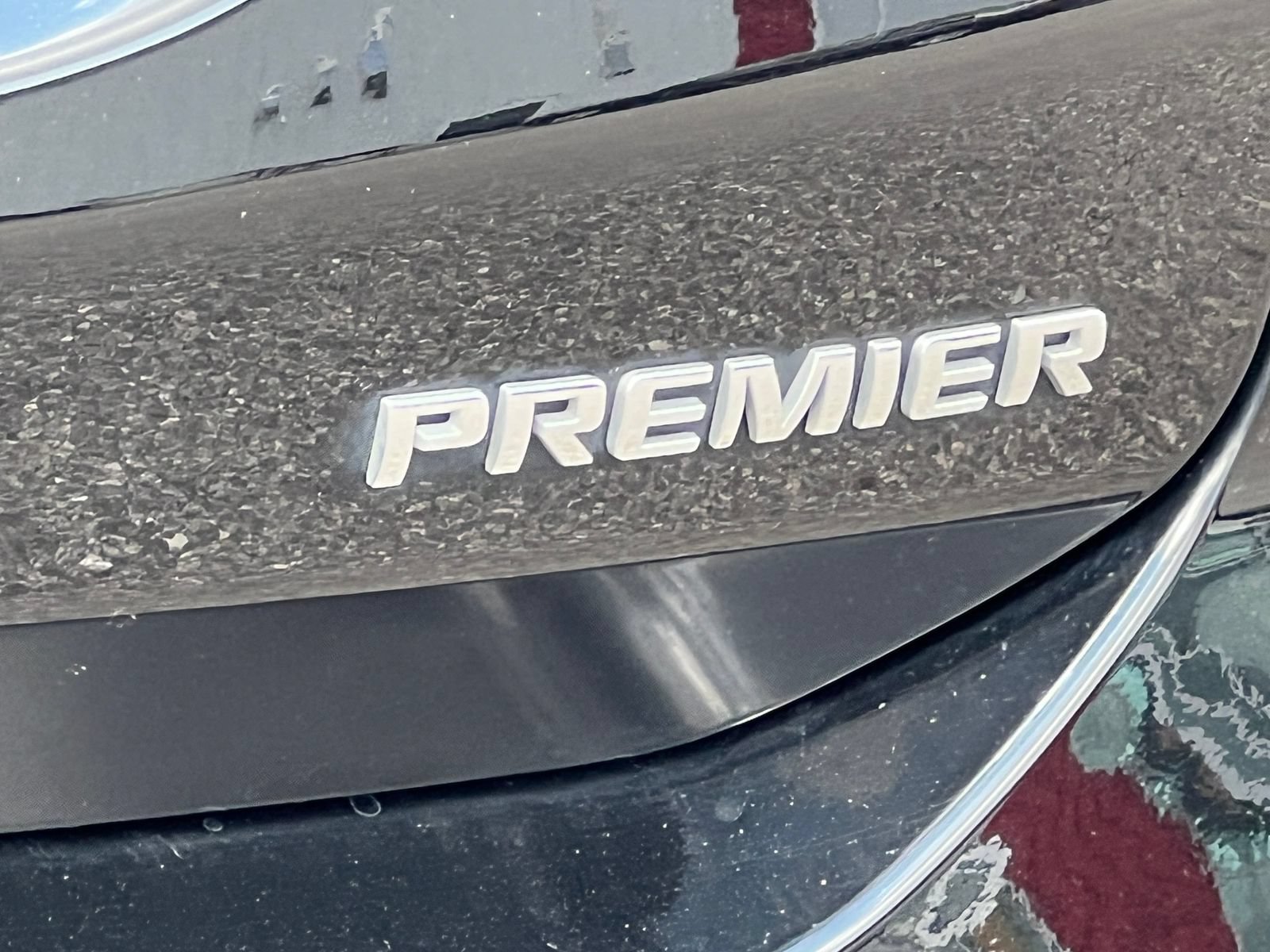 Certified 2024 Chevrolet Equinox Premier FWD image 10