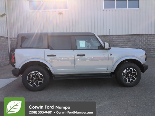New 2026 Ford Bronco Outer Banks AWD/4WD image 2