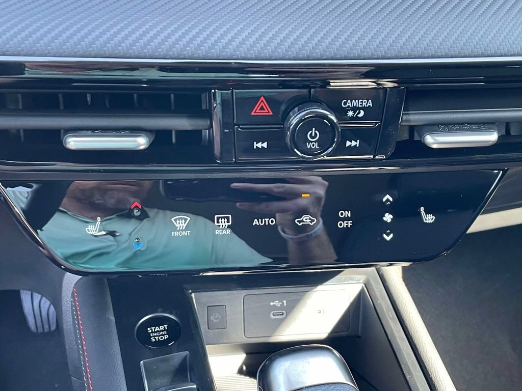New 2027 Nissan Kicks SR w/ Cold Weather Package FWD image 27