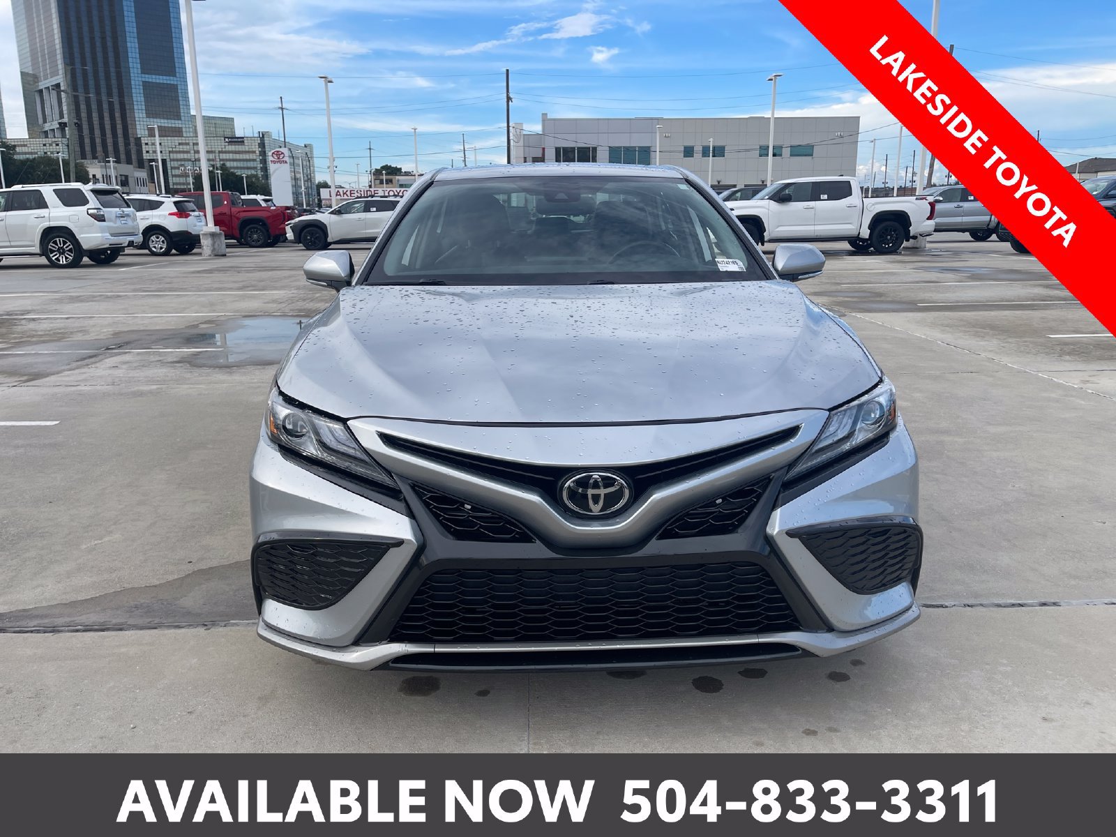 Used 2024 Toyota Camry XSE FWD image 8
