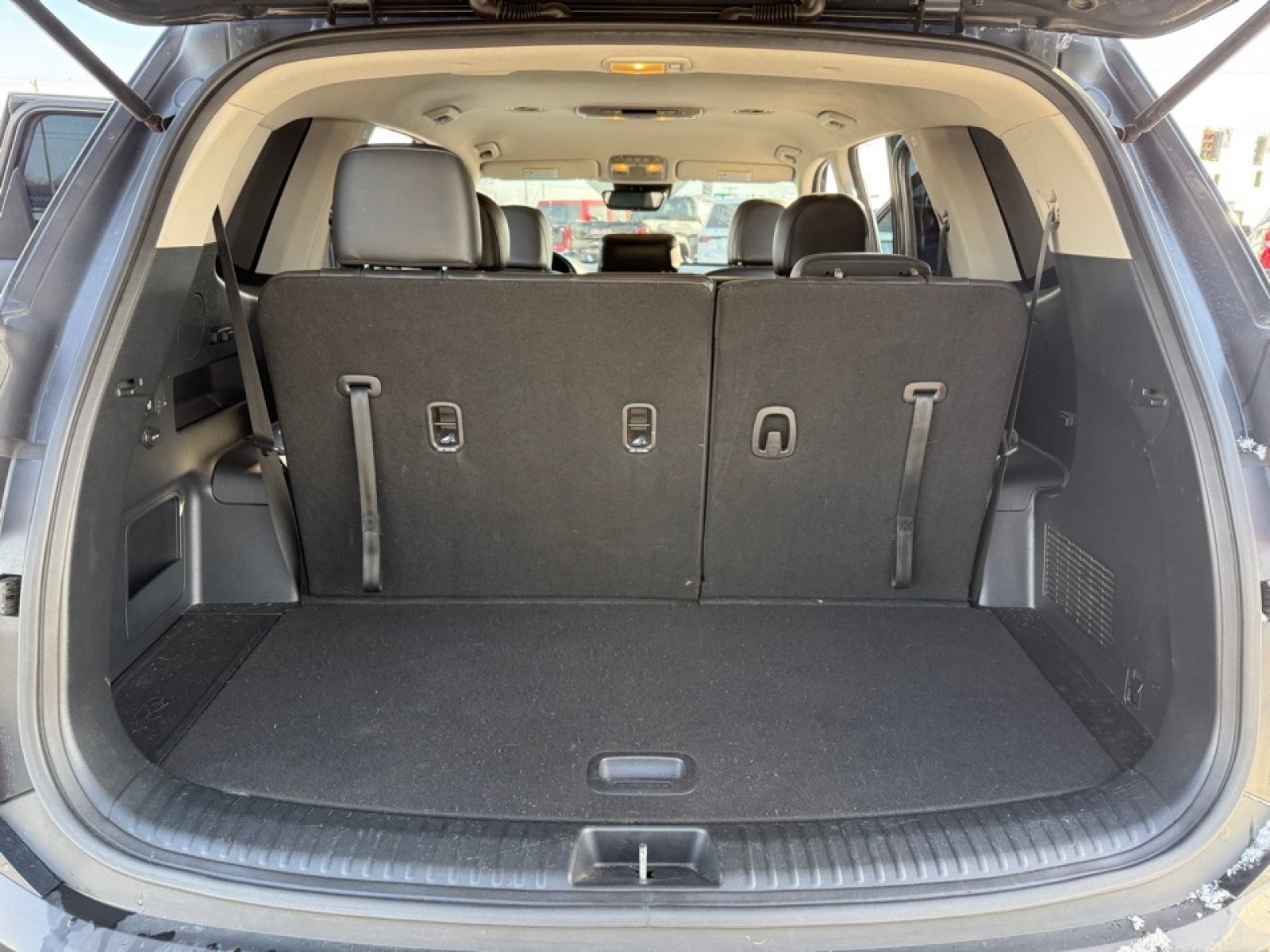 Used 2022 Kia Telluride LX image 34