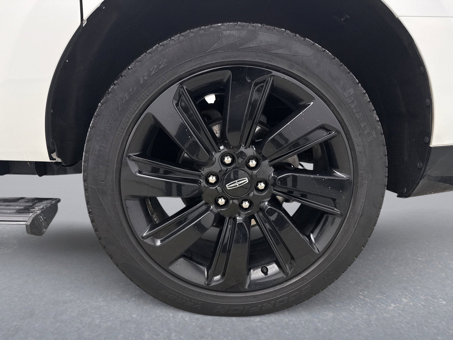 Used 2023 Lincoln Navigator L Reserve w/ Monochromatic Package image 23