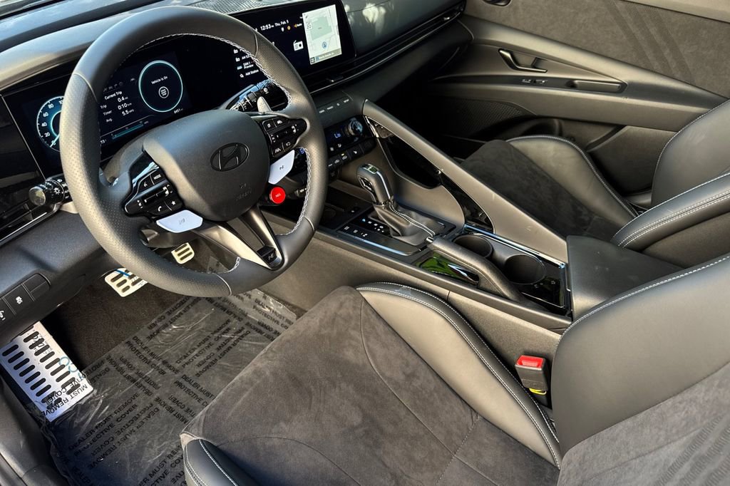 Used 2025 Hyundai Elantra N image 10