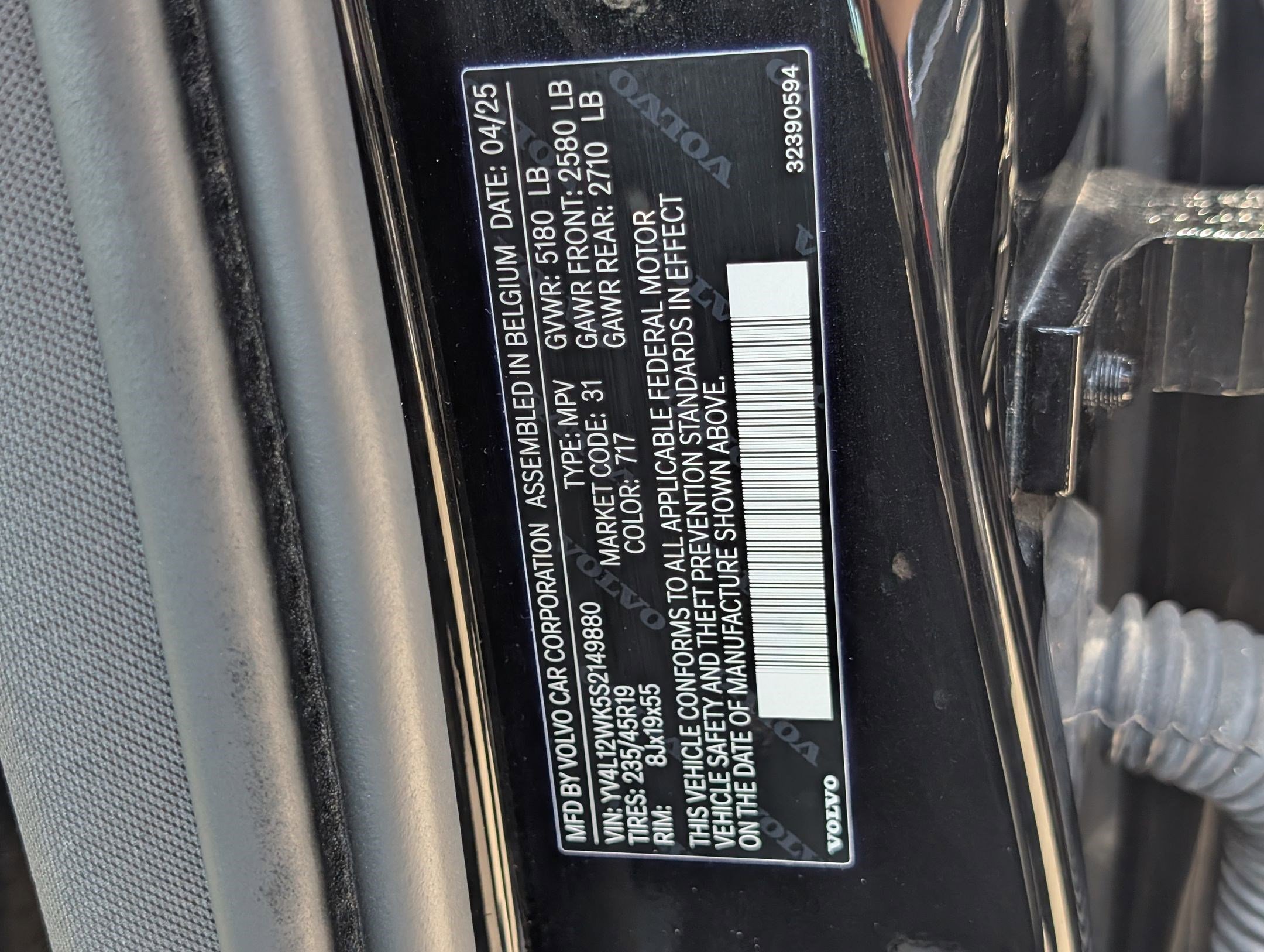 Used 2025 Volvo V60 B5 Cross Country Plus image 32