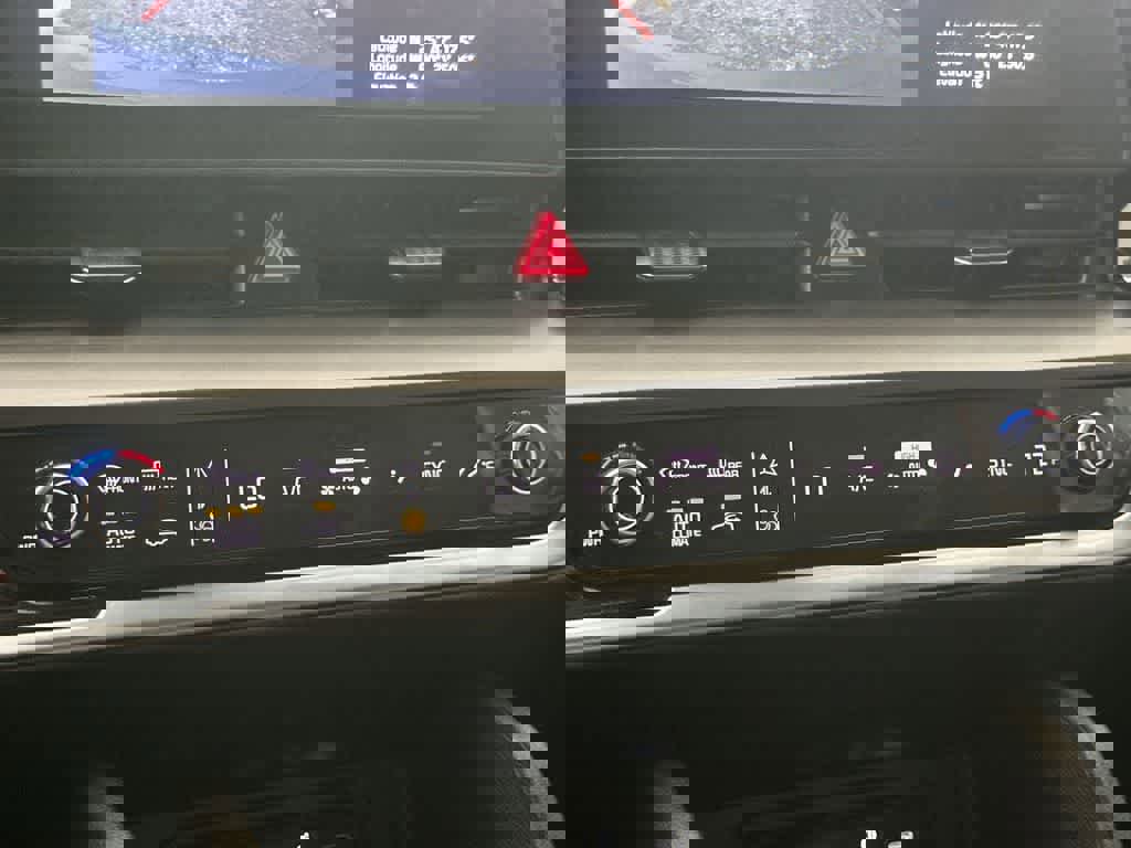 Certified 2025 Kia Sportage EX image 20