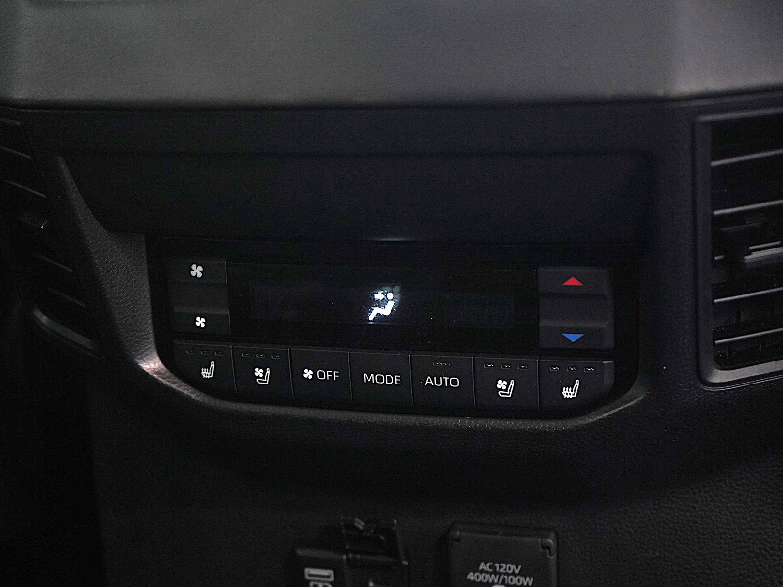 Used 2023 Toyota Sequoia Platinum image 15