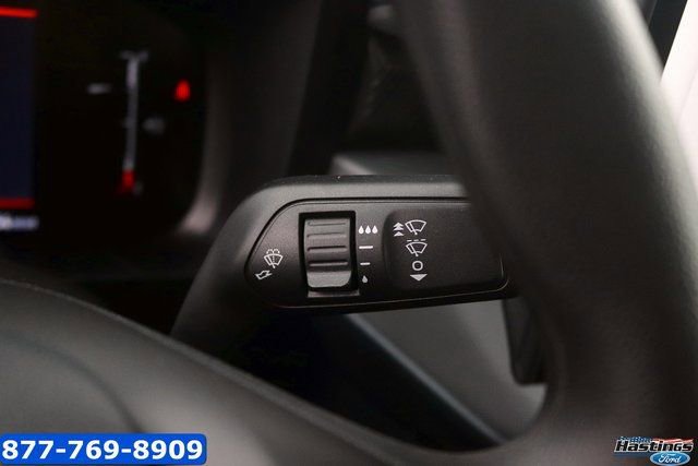New 2025 Ford Maverick XL image 21