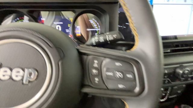 Used 2024 Jeep Wrangler Unlimited w/ Convenience Group AWD/4WD image 26