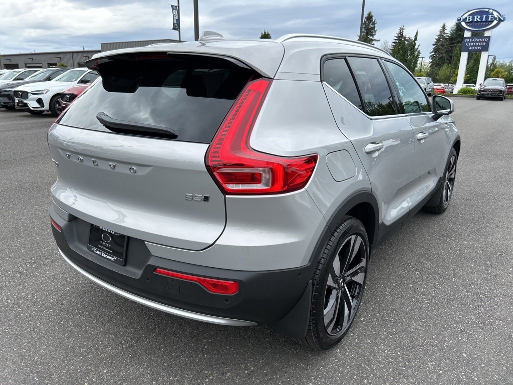 New 2025 Volvo XC40 B5 Ultra w/ Protection Package Premier image 2