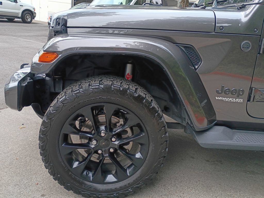 Used 2021 Jeep Wrangler Unlimited Sahara AWD/4WD image 8