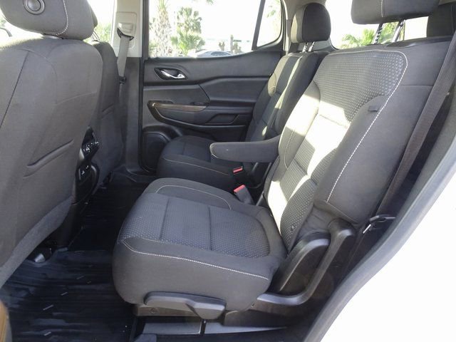 Used 2023 GMC Acadia SLE w/ Driver Convenience Package image 9