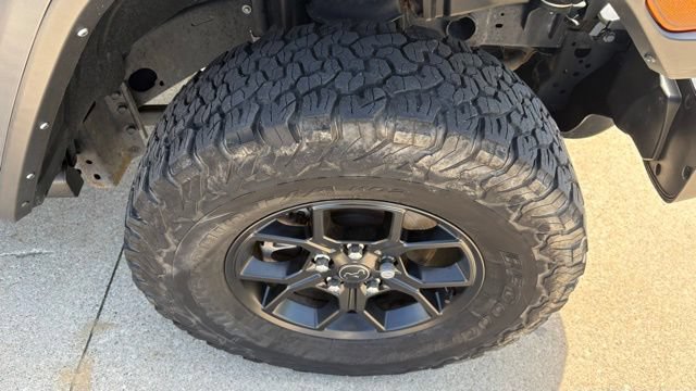 Used 2024 Jeep Wrangler Unlimited Sport AWD/4WD image 17