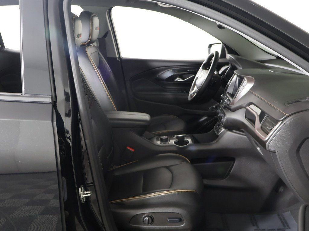 Used 2024 GMC Terrain AT4 w/ Infotainment Package II image 30