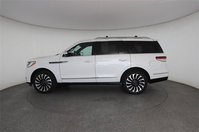 Used 2024 Lincoln Navigator Black Label image 7