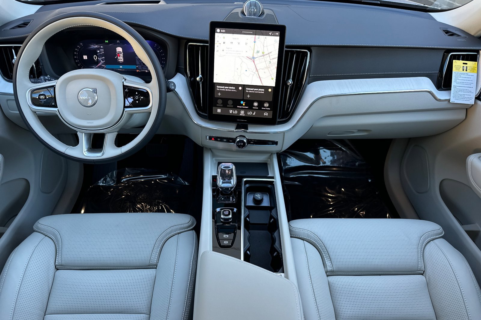 New 2026 Volvo XC60 B5 Ultra image 11