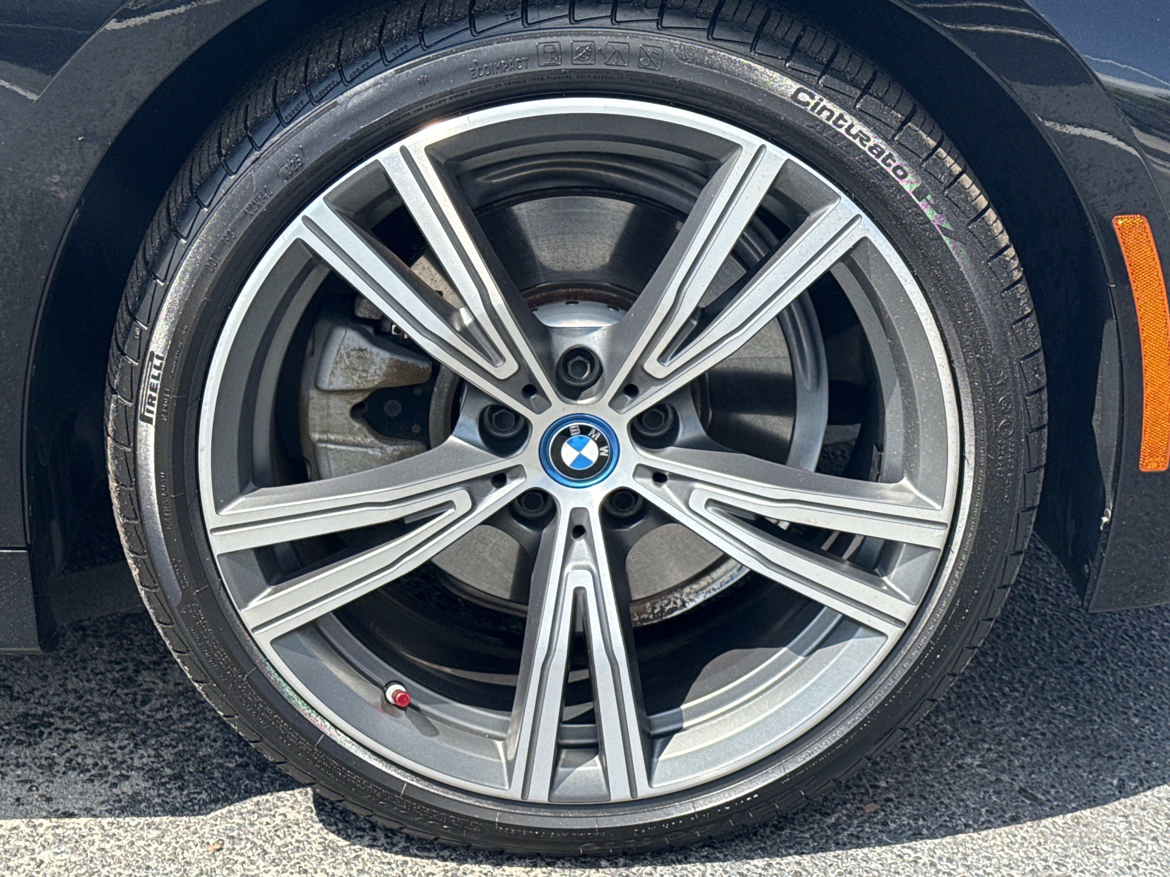 Used 2022 BMW 330e w/ Premium Package RWD image 13