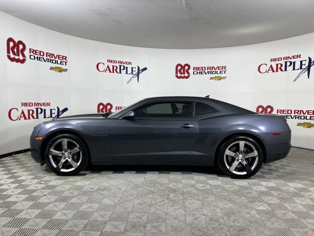 Used 2010 Chevrolet Camaro SS w/ RS Package RWD image 4