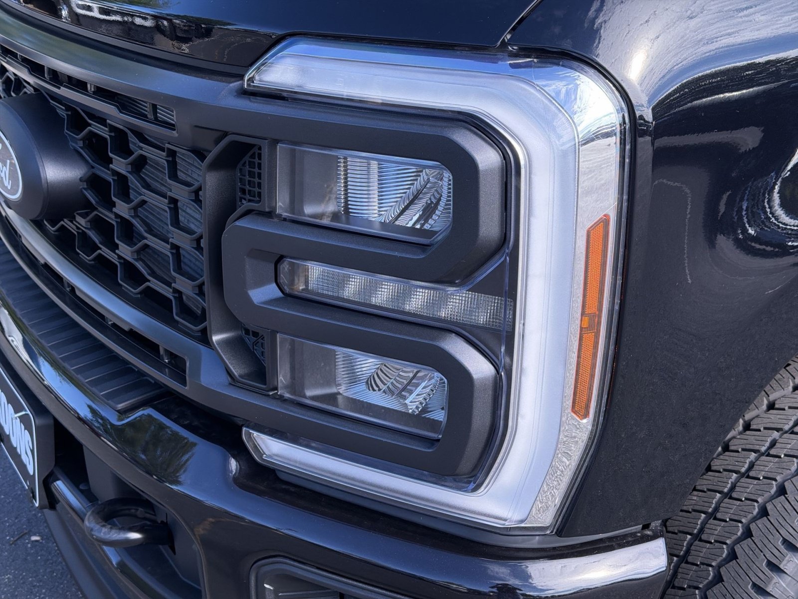 New 2027 Ford F350 XL w/ STX Appearance Package AWD/4WD image 13