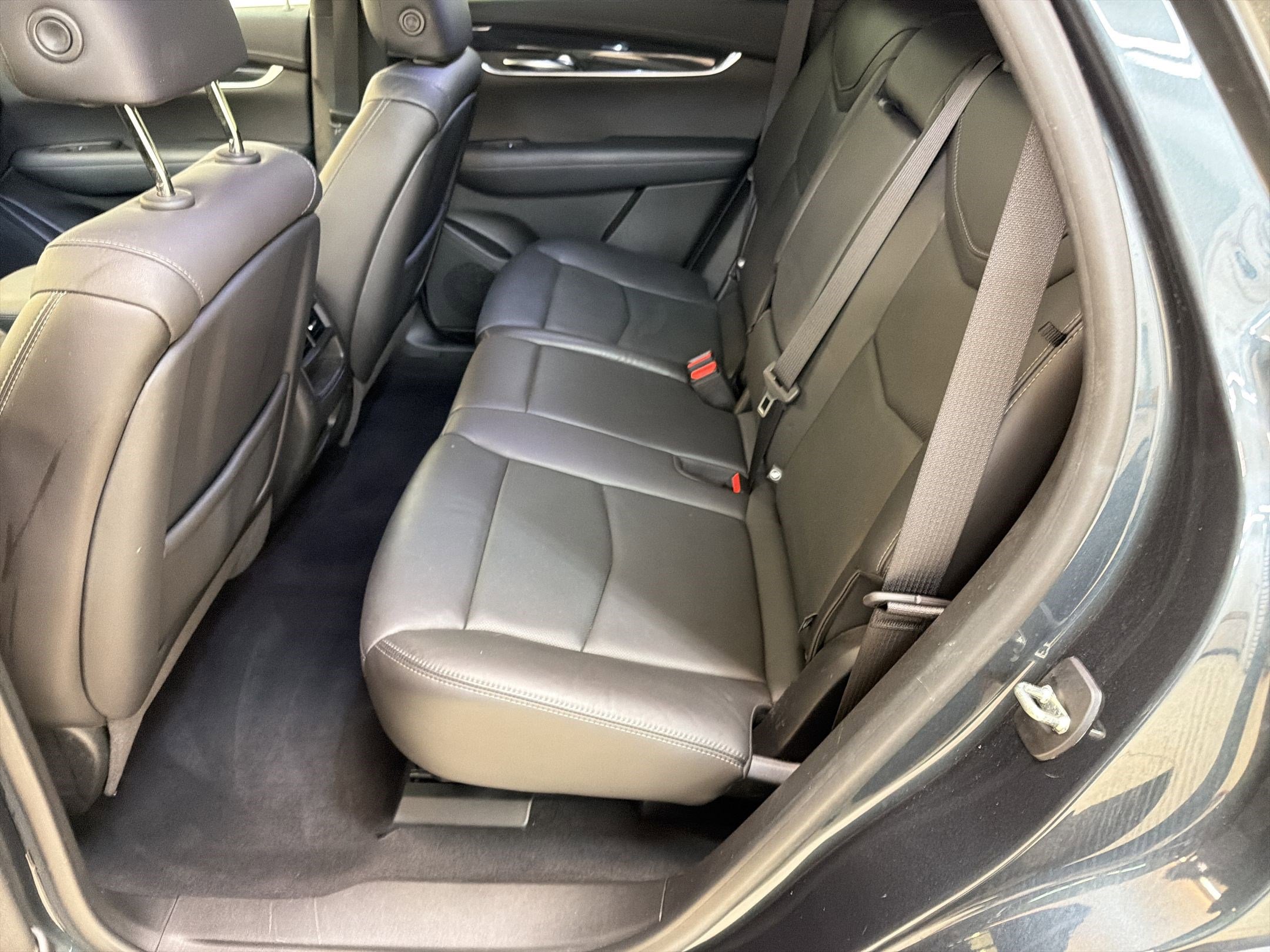 Used 2020 Cadillac XT5 Premium Luxury image 14